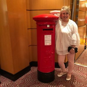 Meet your Posher, Leona